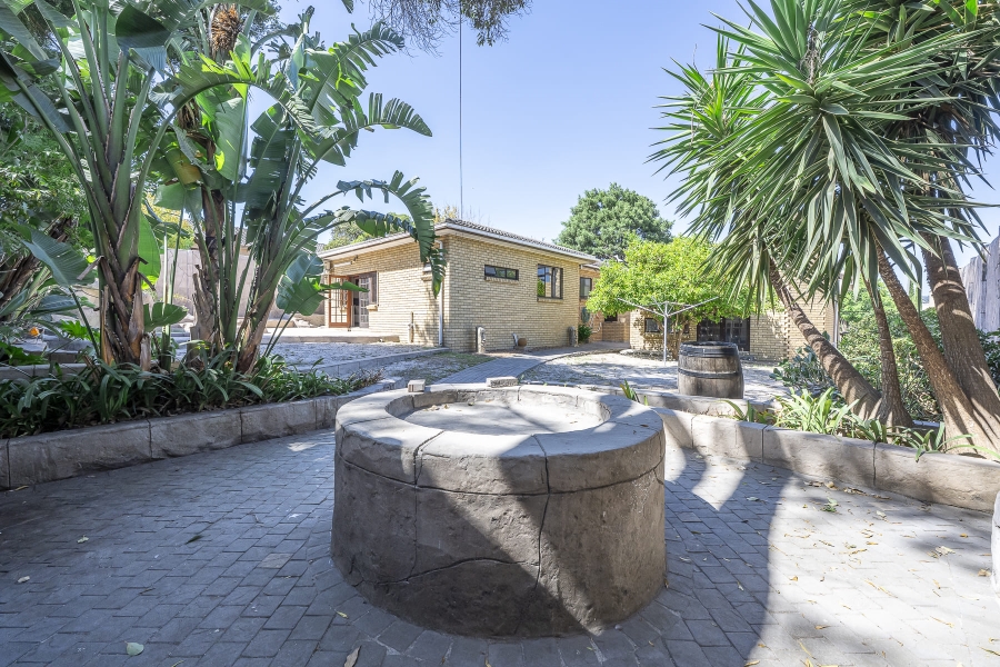 4 Bedroom Property for Sale in Protea Heights Western Cape